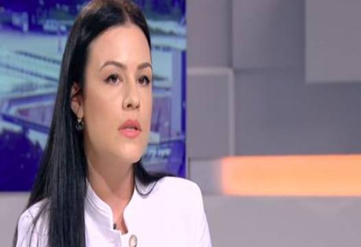 Скандалната депутатка на Марешки проговори за палавите си снимки