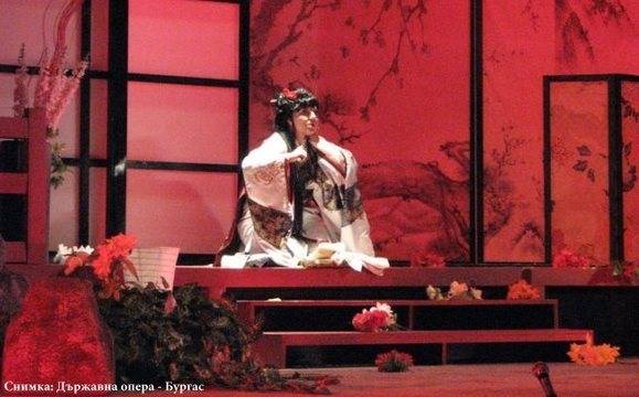 „Мадам Бътерфлай“ в Бургас след празниците