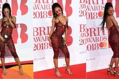 Ново поколение леопарди се разхождат по червения килим