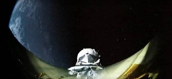 Космическият телескоп Тес запали успешно двигателите си за сближение с Луната