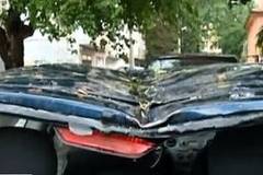 Електрически стълб премаза автомобили в Пловдив