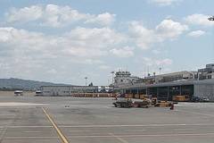 Близо 200 българи бедстват на летище „Чампино“ в Рим