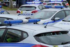 Хванаха 23-годишен от Равадиново да кара кола без регистрационни табели