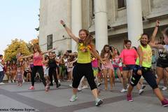 „Бургас танцува“ започва днес със зумба и модерен балет