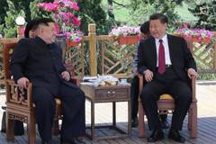 Ким Чен Ун с изненадваща визита в Китай