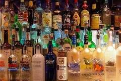 ЕП предлага алкохола да се продава с подробни етикети за калориите в него