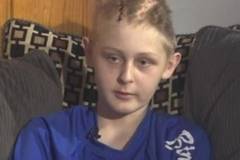 Момче се събуди от кома, ден преди да изключат системите му