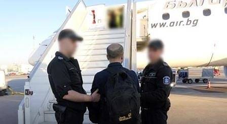 България екстрадира мароканец, издирван за терористична дейност