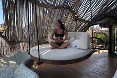 Никол Шерцингер зарадва феновете си от плажа в Мексико (СНИМКИ)