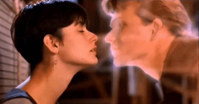 Това са 4 безспорни знака, че починал близък е до вас и ви закриля!