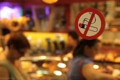 ГЕРБ отсече: Няма да подкрепим отпадането на забраната за тютюнопушене на закрито