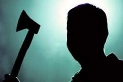 Неизвестни нападнаха ловешки зам.-кмет с брадва