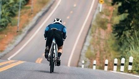 Полицейска проверка на колоездачите в столицата