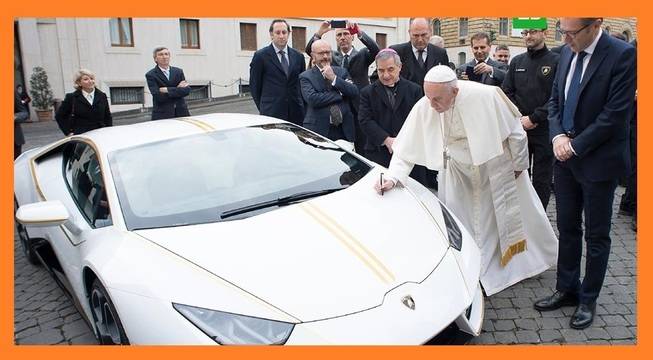 Папа Франциск продаде на търг подареното му Lamborghini.