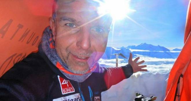 Остават часове до най-важния отговор за алпиниста Боян Петров