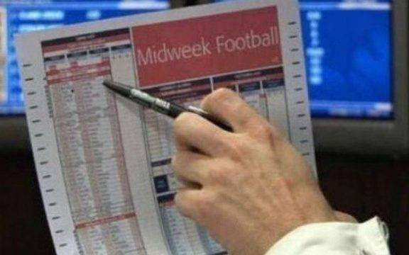 Левски и ЦСКА ще си вкарат голове, Коло Коло няма да пожали Боливар