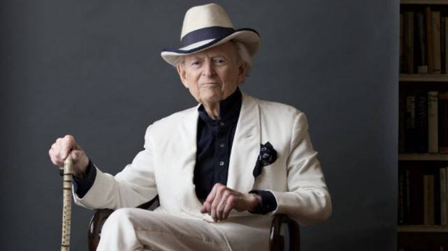 Почина писателят Том Уулф