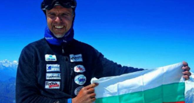 Решителен ден в търсенето на Боян Петров, хеликоптерите отлетяха от Катманду към връх Шиша Пангма