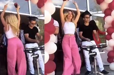 Абитуриентката Тита завърши силистренска гимназия и врътна дупарата (СНИМКИ)