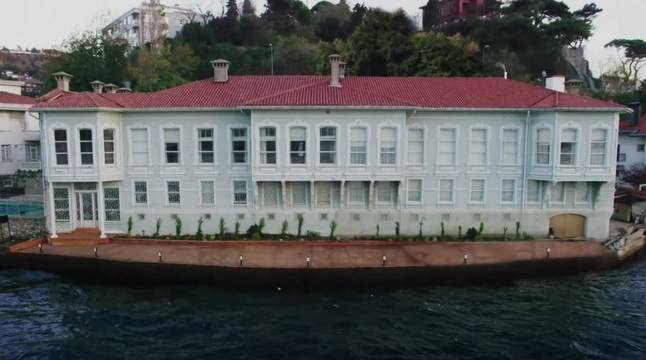 Това е фамозното имение, където е сниман „Твоят мой живот“, но само искам да видите как изглеждаше преди 100 години (снимки)