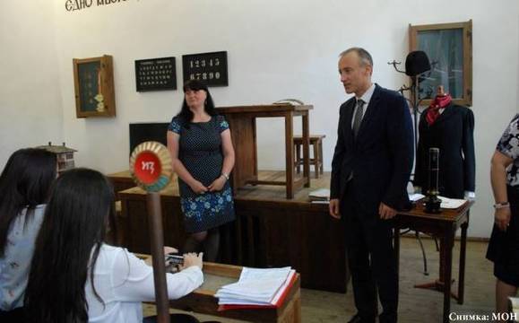 МОН ще финансира провеждането на часове в музеи