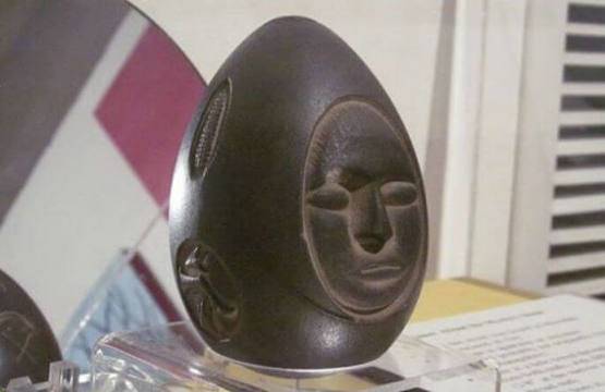 Каменното яйце от езерото Уинипесок