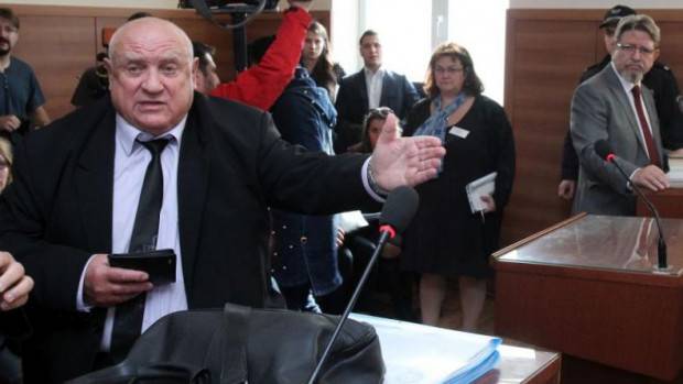 Съдебна грешка превърна Бойко Борисов в длъжник на Елена Йончева