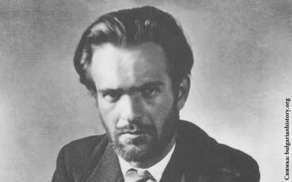 На матурата се падна стихотворението „Вяра“ на Вапцаров