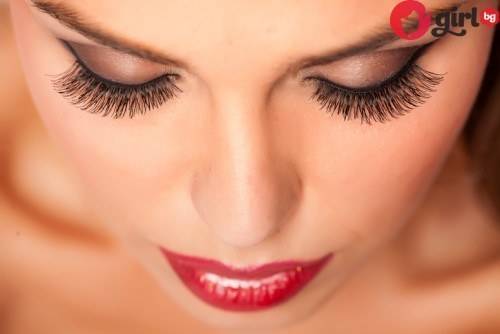 Лесни домашни рецепти за дълги и обемни мигли