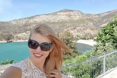 Ева Веселинова разпуска в Гърция