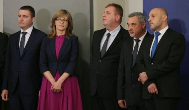 Разкриха какви са заплатите на държавните служители! (ПЪЛЕН СПИСЪК ПО ДЛЪЖНОСТИ)