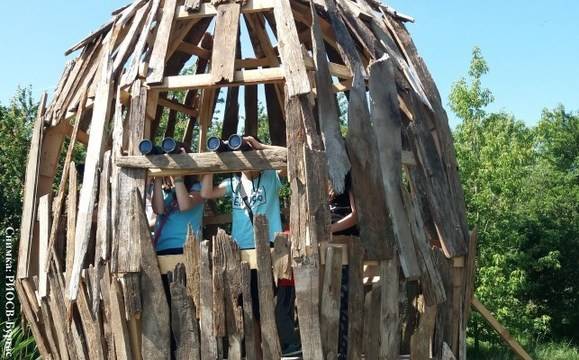 Ученици отбелязоха Деня на биоразнообразието край бургаските езера