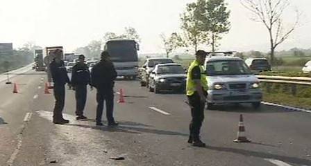 Катастрофа с автобус от градския транспорт на София и ТИР на АМ „Тракия”. Има ранени (СНИМКИ)