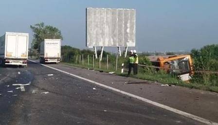 14 души са в болница след катастрофата между автобус и ТИР на АМ „Тракия“