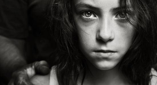 Тя приела поканата за приятелство във Фейсбук: Не си представяла, че с нейната малка дъщеря ще се случи нещо подобно…