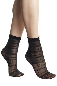 Малена – магазин за италиански къси фигурални чорапи на точки Pompea Помпеа Помпея дамски чорапи на фигурки