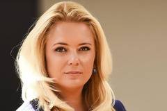 Лора Крумова слиза от ефир официално, бременна е