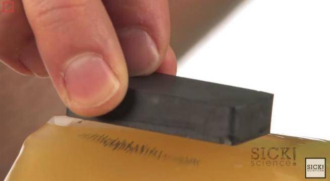 Желязо за закуска или какво още се крие в пакета корнфлейкс (видео експеримент)