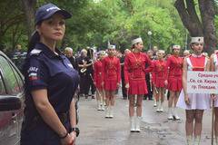 Разбра се коя е горещата полицайка от Пловдив, заради която десетки мъже поискаха да бъдат арестувани