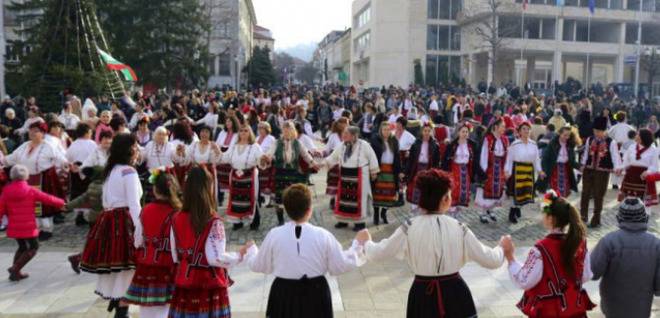Българско хоро „Северняците“ кандидатства за Книгата за рекордите „Гинес“ (ВИДЕО)