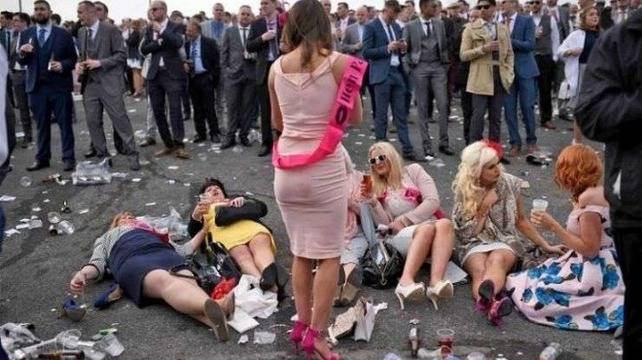 Яко смях! Когато добре организирани банкет се превърне в погром (Снимки)