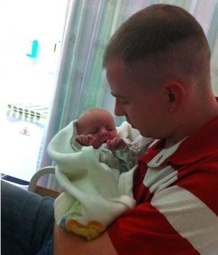 5-годишно момче се обади на баба си, когато баща му умираше от свръхдоза пред очите му (СНИМКИ)