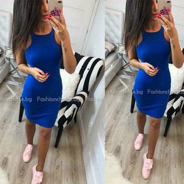 Сладка дамска рокля в кралско синьо