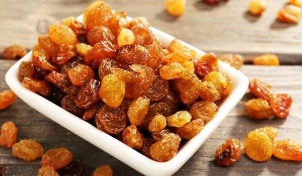 Изчистете токсините в тялото със стафидена вода