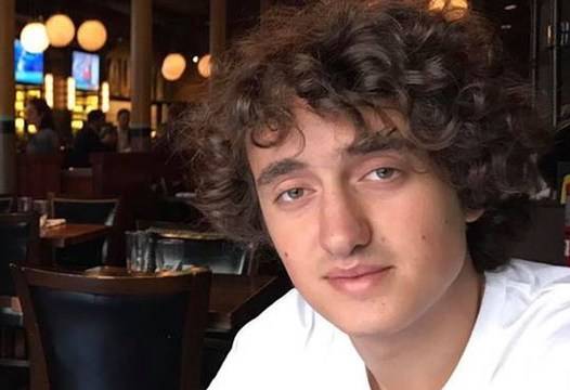 Мъжът на Емилия пусна НЕКРОЛОГА на починалото си дете! Думите му ще ви разтърсят