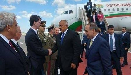 Премиерът Борисов e в Москва. Започват срещите му с Медведев и Путин