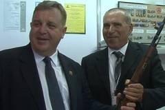 Красимир Каракачанов за Марешки: Да си пие хапчетата и да не се занимава с армията