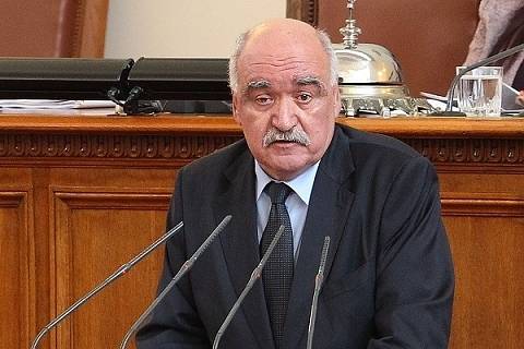 Проф. Камен Плочев: Не подавам оставка от НЗОК, само питам