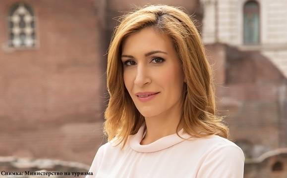 Ангелкова: България е в топ 5 на предпочитаните дестинации за руските туристи