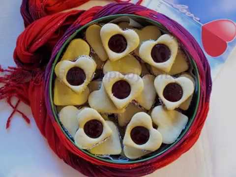 Маслени сладки във формата на сърца
